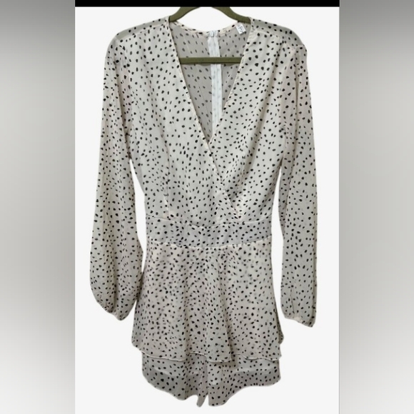 NWOT Black And White Romper SZ XL - Picture 1 of 5